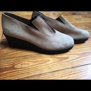 Archer suede booties! 😎